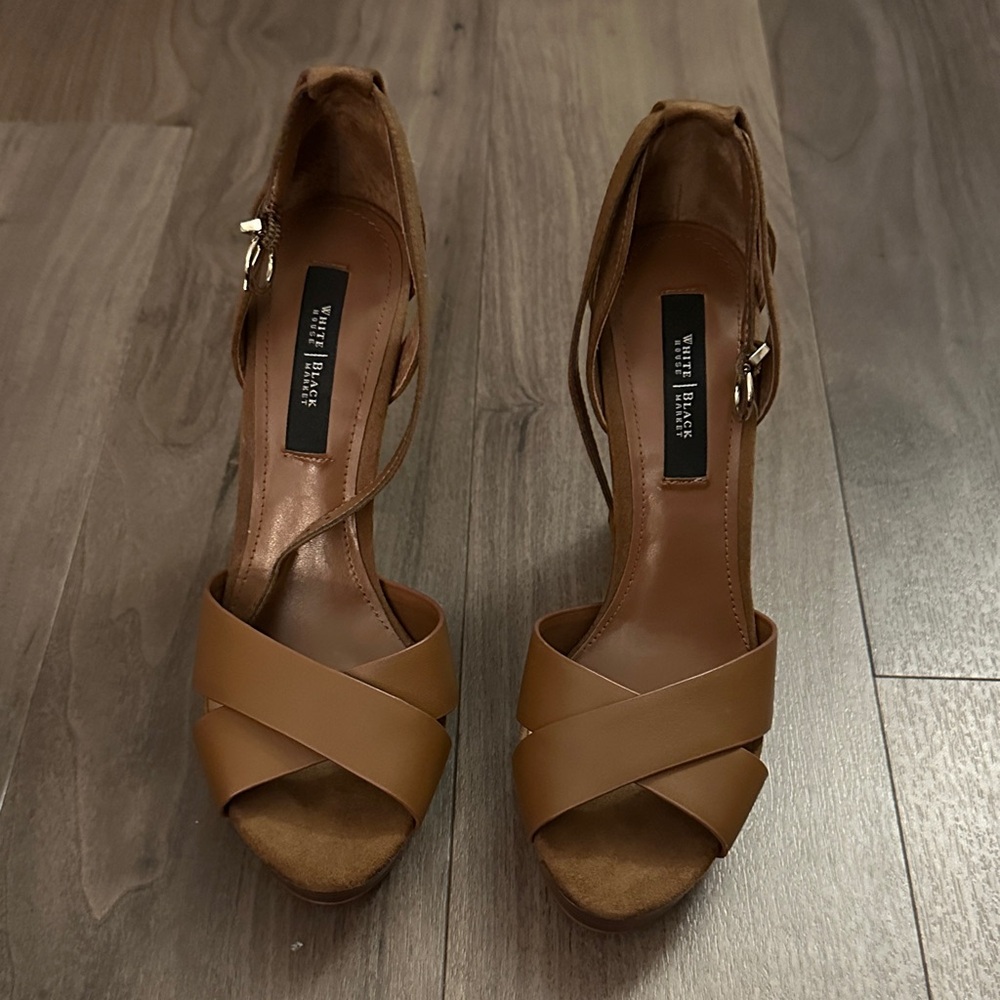 White House Black Market Tan Strappy Heels- new in box, 7.5